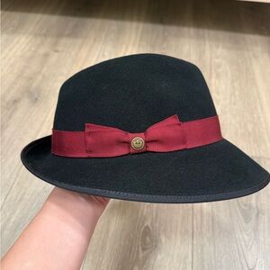 Goorin Bros Slick Carter Elegant Black Fedora with Burgundy Ribbon 100% wool